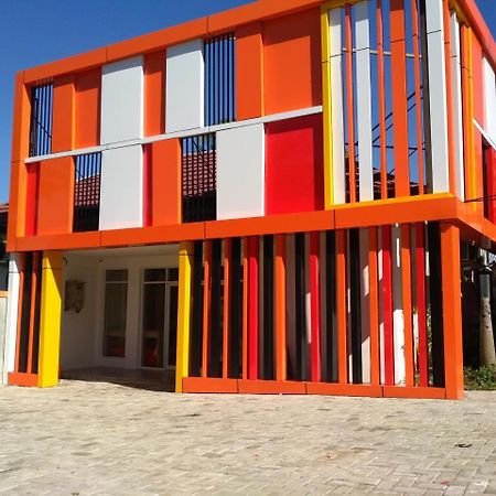 Djo Front One Inn Бенгкулу Экстерьер фото